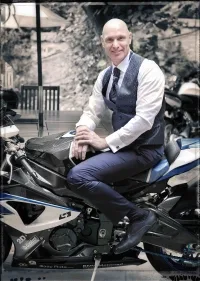 David Mesmacque sur sa BMW HP4 — passion et engagement