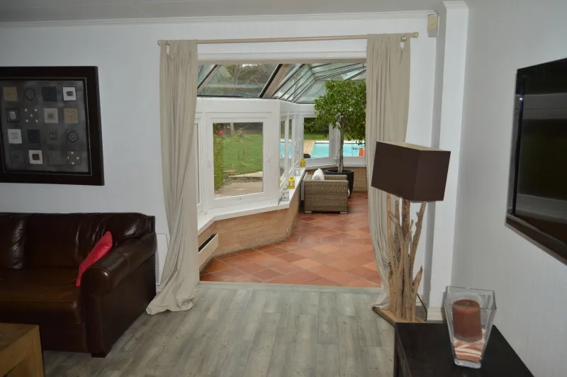 Photographie immobilière — exposition corrigée